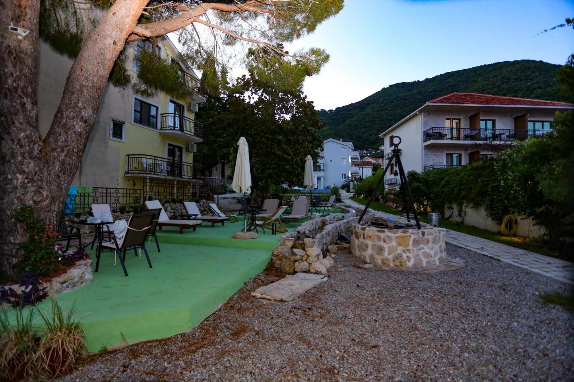 Apartments Cukovic Χέρτσεγκ Νόβι Εξωτερικό φωτογραφία